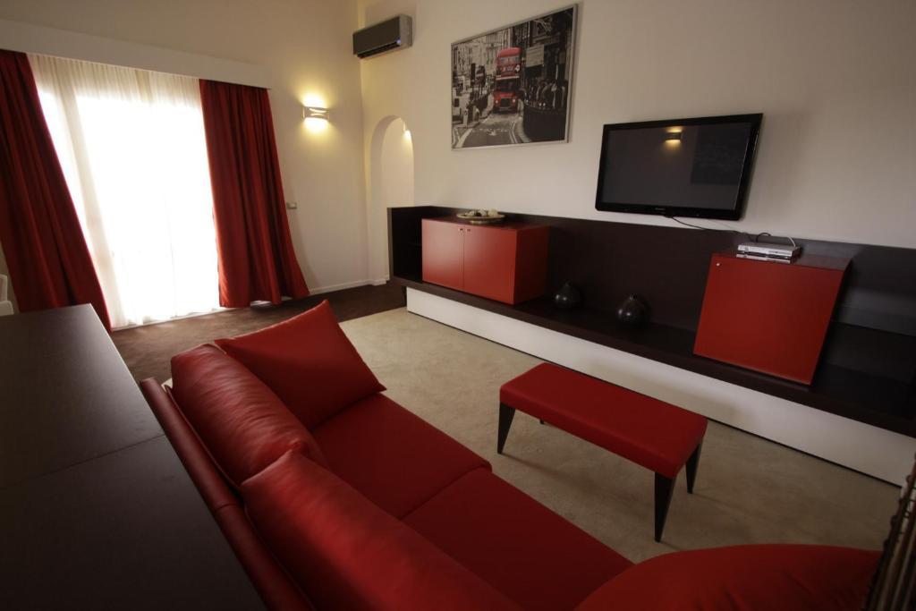 Hotel Paradise Airport Forlì Екстериор снимка