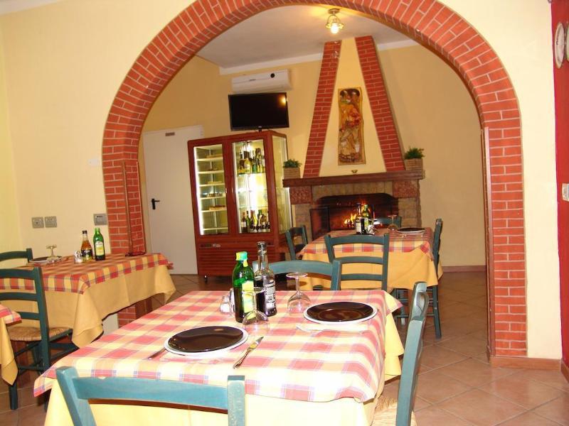 Hotel Paradise Airport Forlì Екстериор снимка