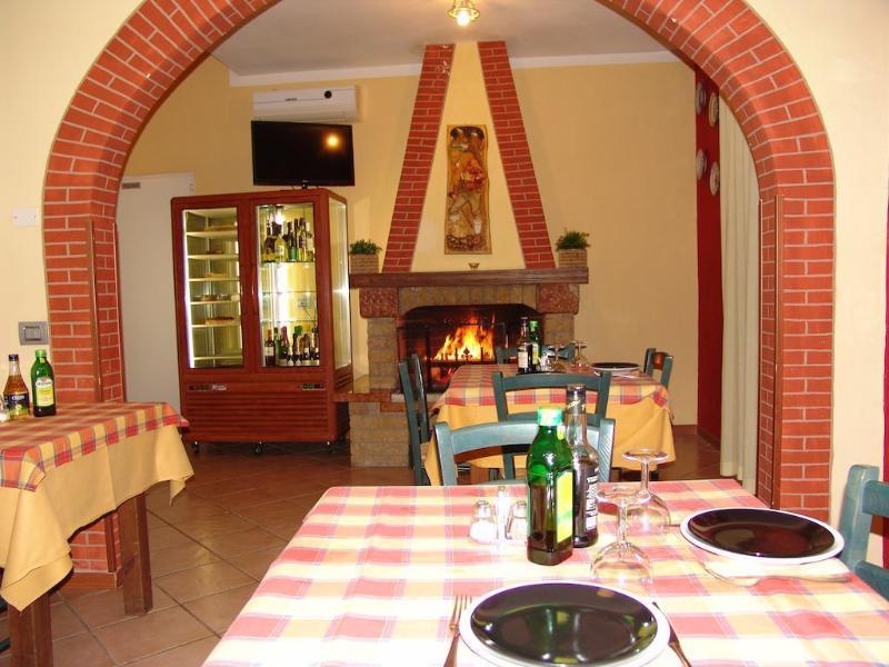 Hotel Paradise Airport Forlì Екстериор снимка